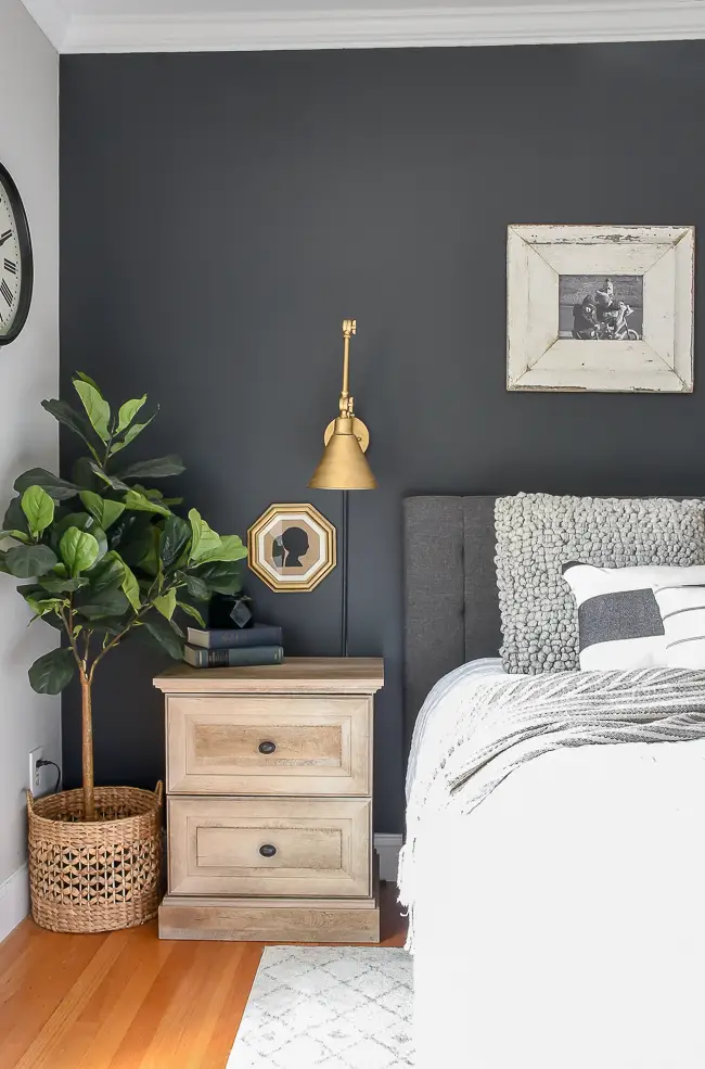 Grey two colour combination best sale for bedroom walls