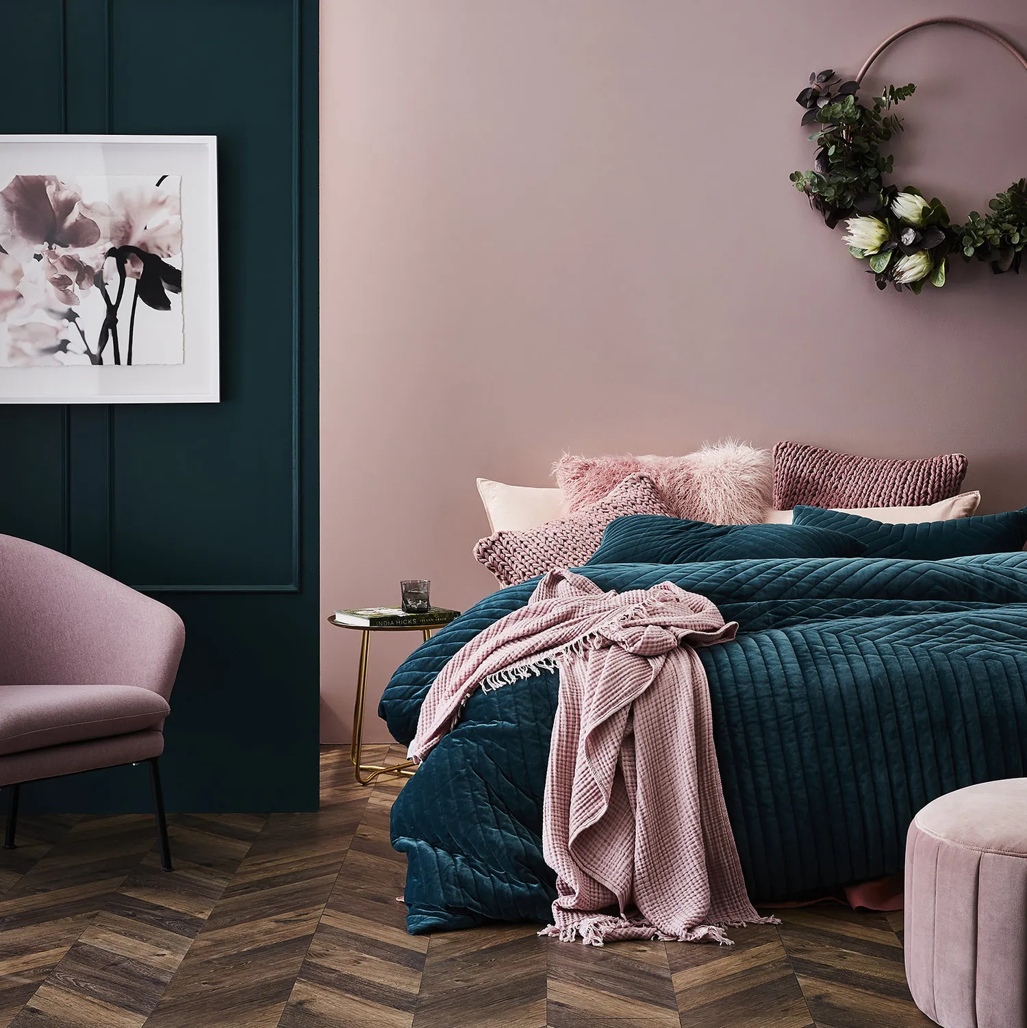 Two-colour combination for bedroom walls 2022 - Emily May