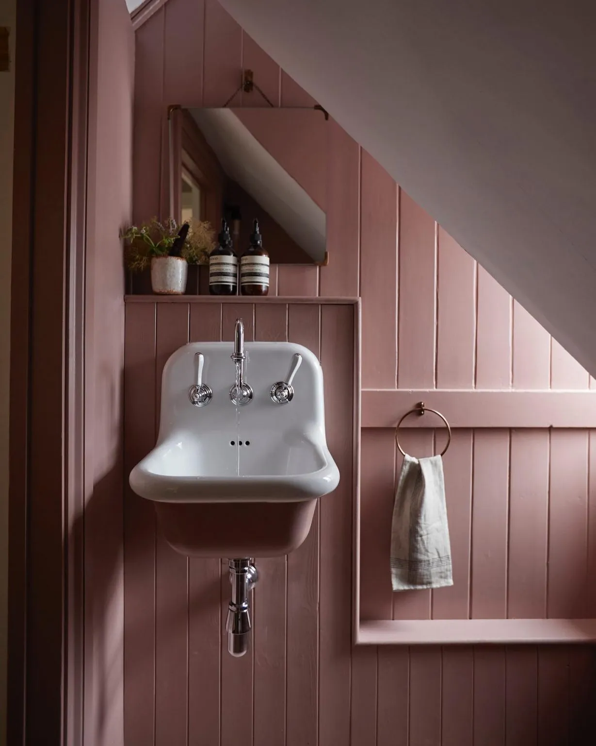Sulking Room Pink How to Use This Versatile Colour in Your Home