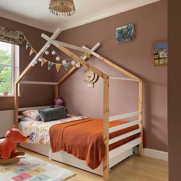 Pink Bedroom Design